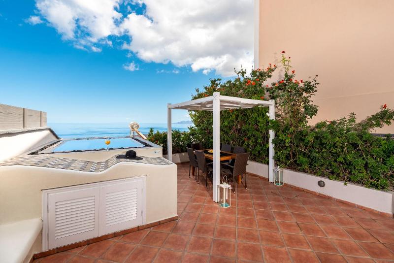 Villa By Hotel Thira image