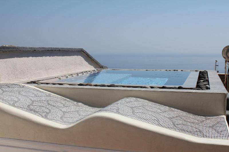 Villa By Hotel Thira image