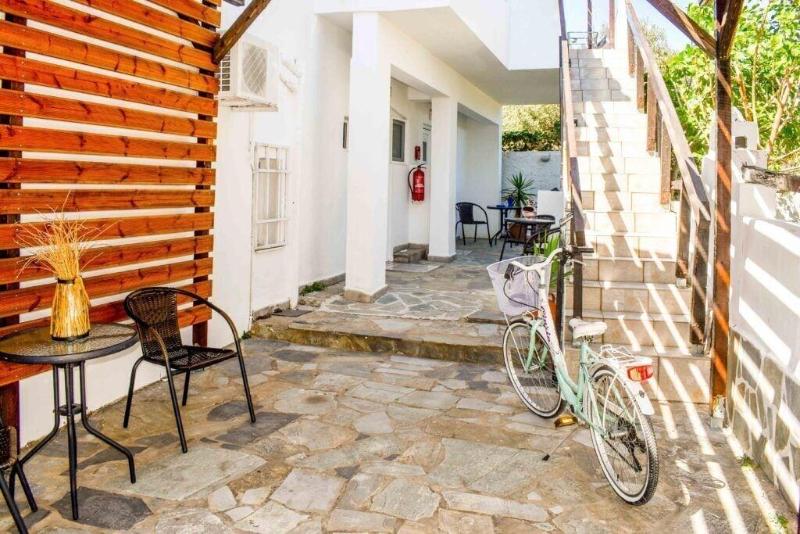 Skiathos Young Guesthouse image