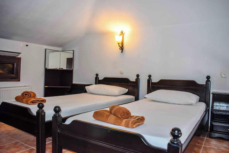 Skiathos Young Guesthouse image