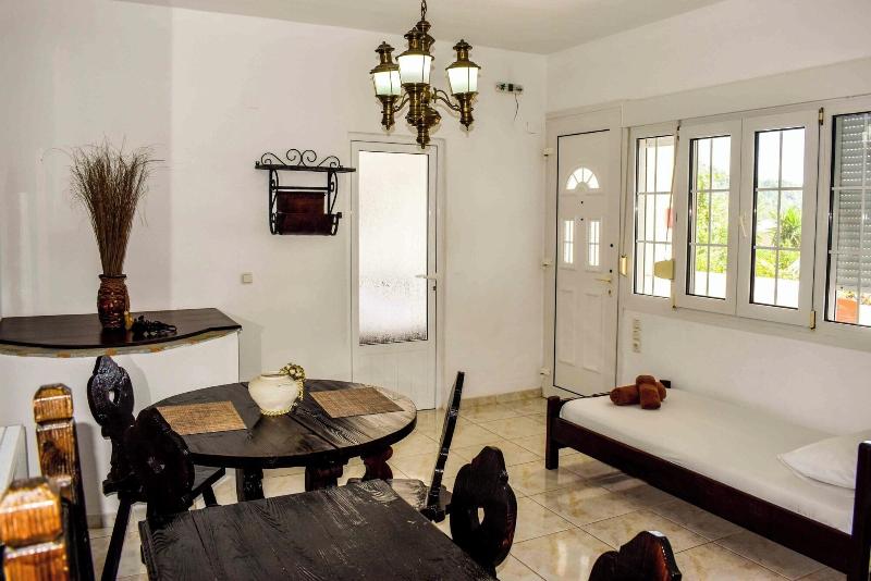 Skiathos Young Guesthouse image
