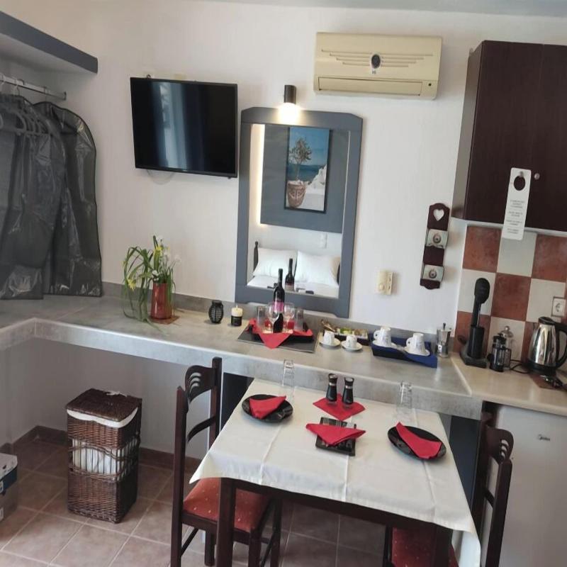 Skiathos Young Guesthouse image