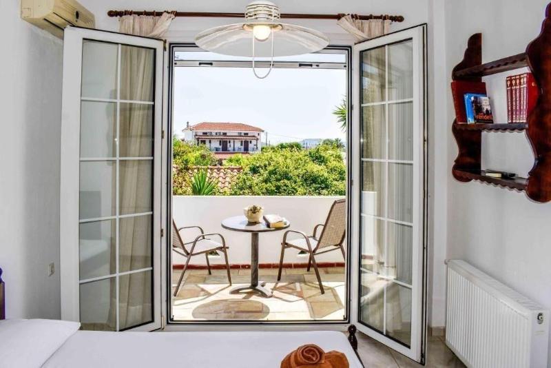 Skiathos Young Guesthouse image