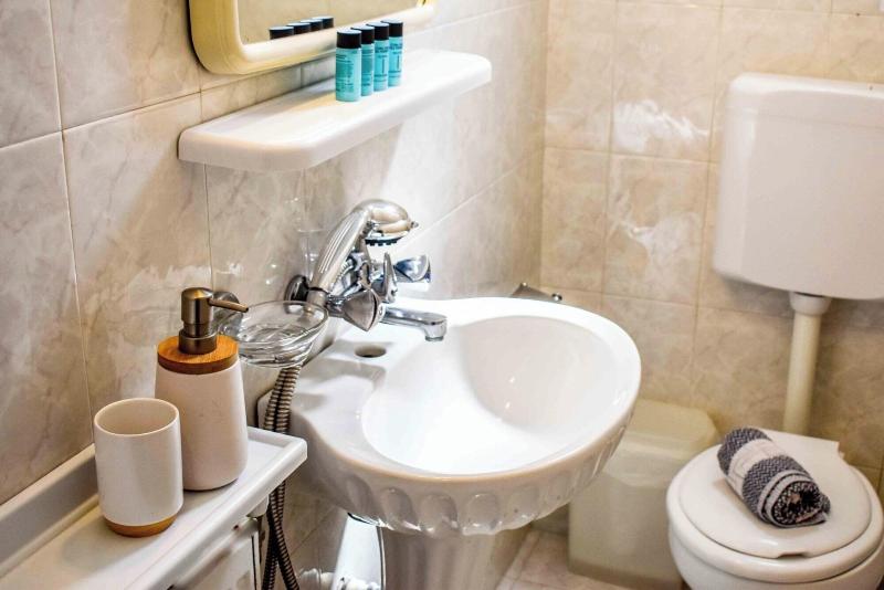 Skiathos Young Guesthouse image