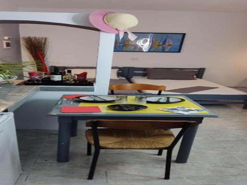 Skiathos Young Guesthouse image