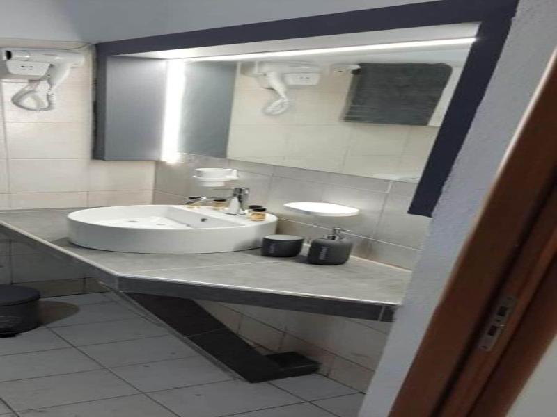 Skiathos Young Guesthouse image