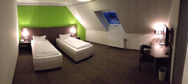 Hotel Ambiente Walldorf image