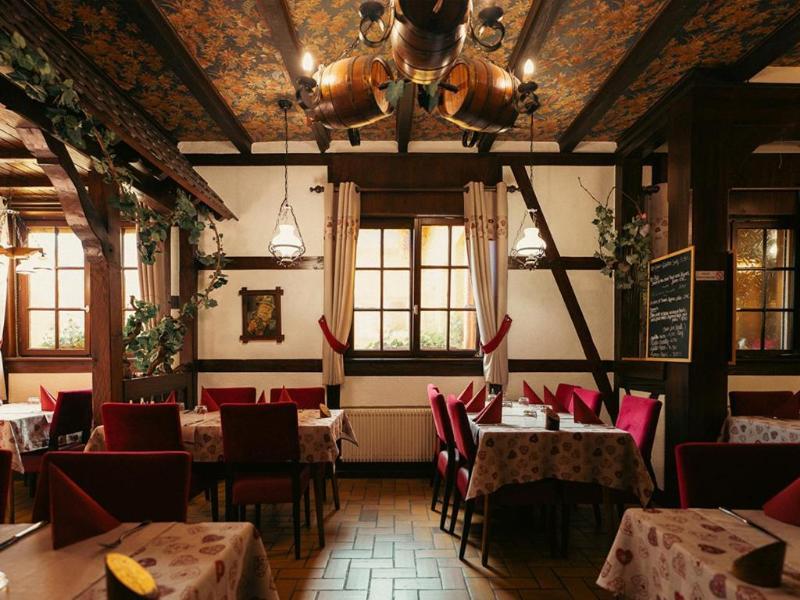 Ha Tel Restaurant Au Parc Des Cigognes image