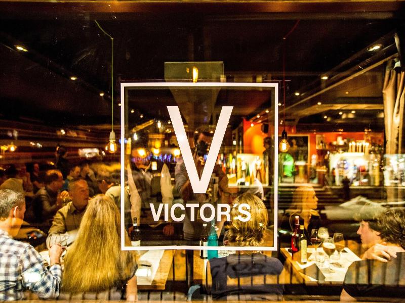 Langley Hotel Victors image