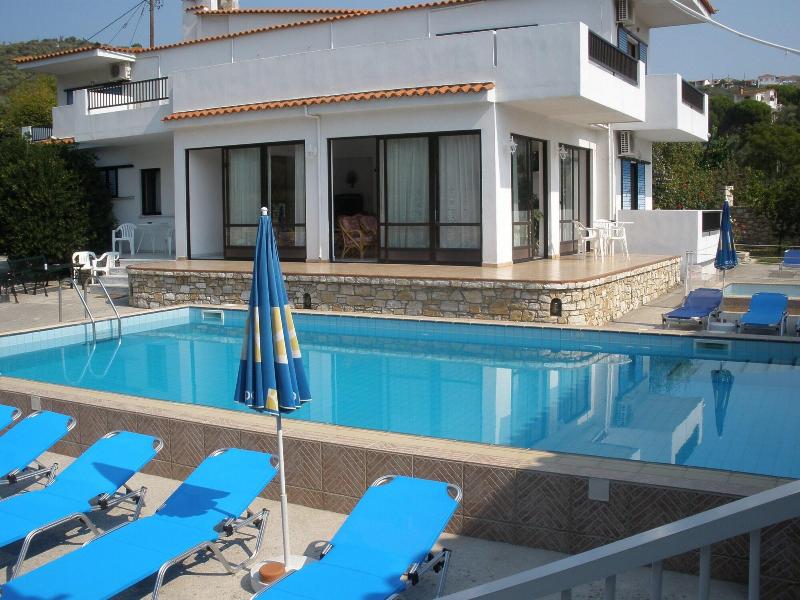 Hotel Suzanna — main photo