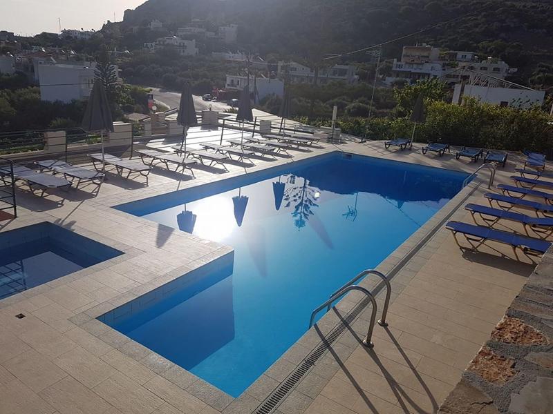 Kavousanos Apartments