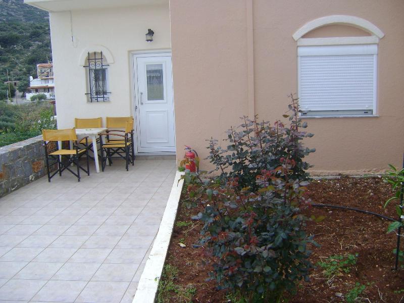 Kavousanos Apartments