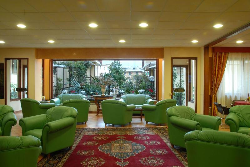 Hotel Mondial image