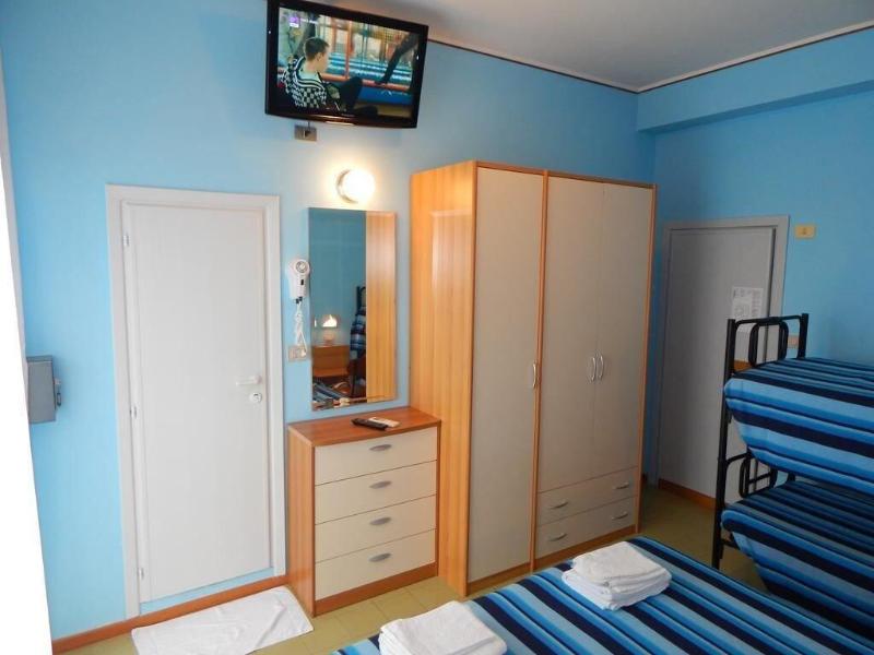 Hotel Vera image