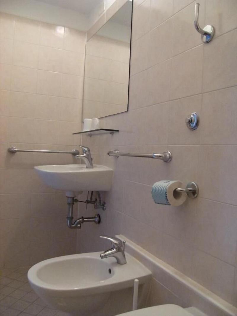 Hotel Vera image