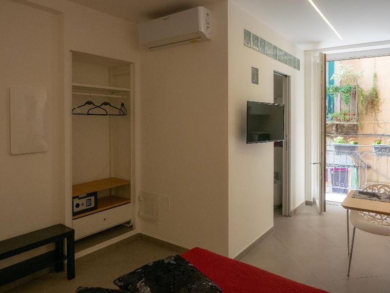 San Francesco Rooms L T image