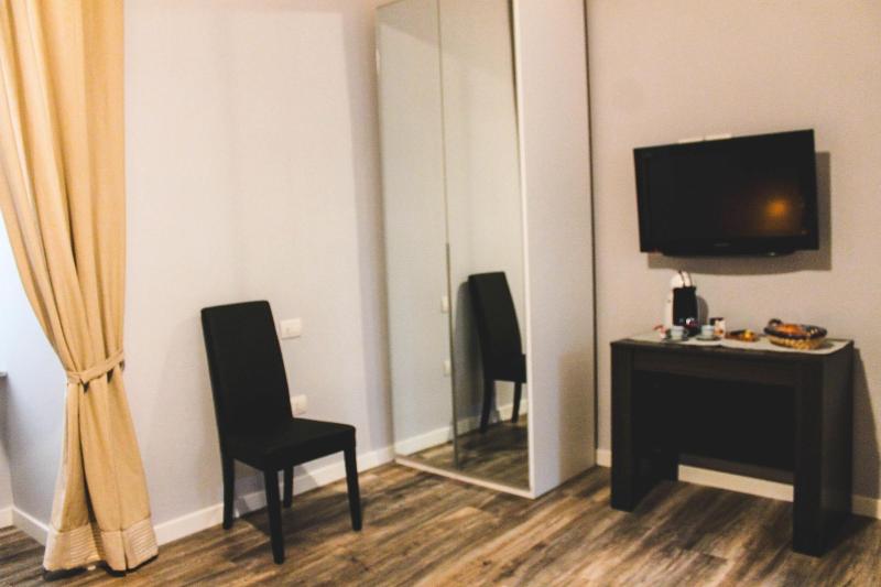 Leggende Napoletane Rooms — photo 4
