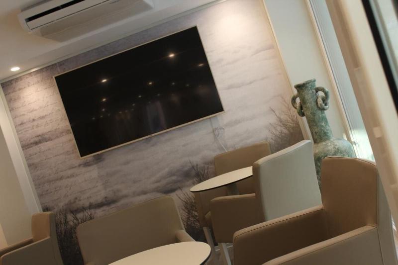 Hotel Mauri image