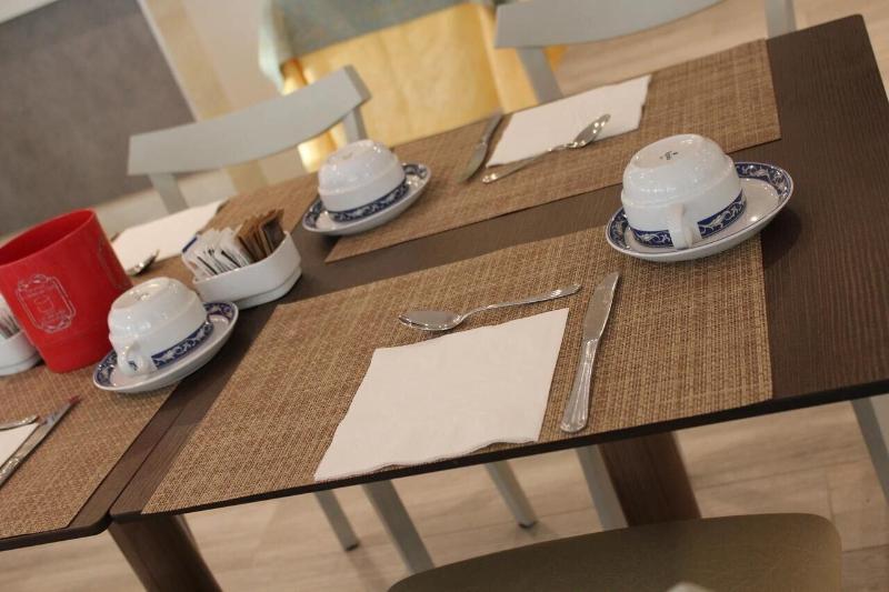 Hotel Mauri image