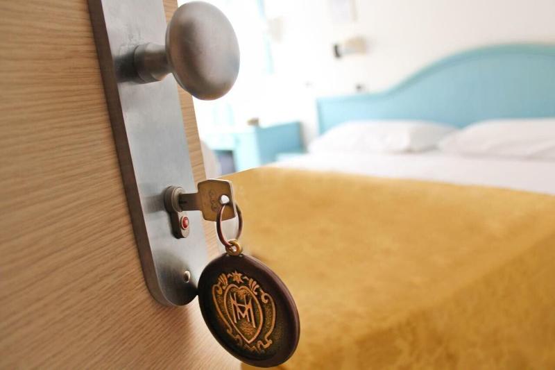 Hotel Mauri image
