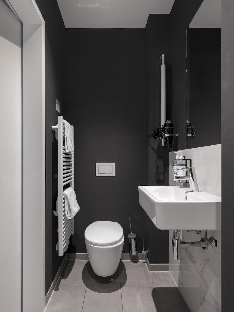 Numa L Bloc Rooms Apartments image