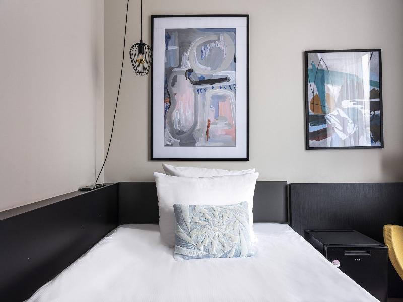 Numa L Bloc Rooms Apartments image