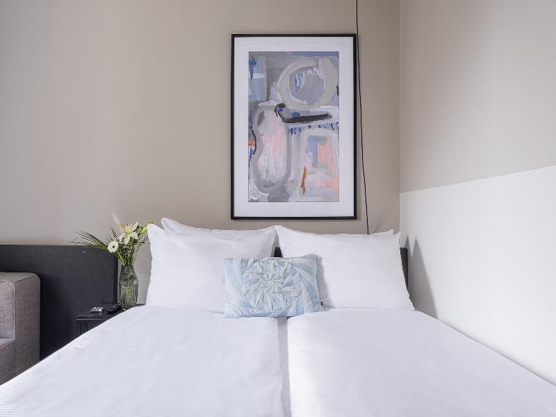 Numa L Bloc Rooms Apartments image