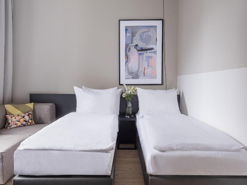 Numa L Bloc Rooms Apartments image