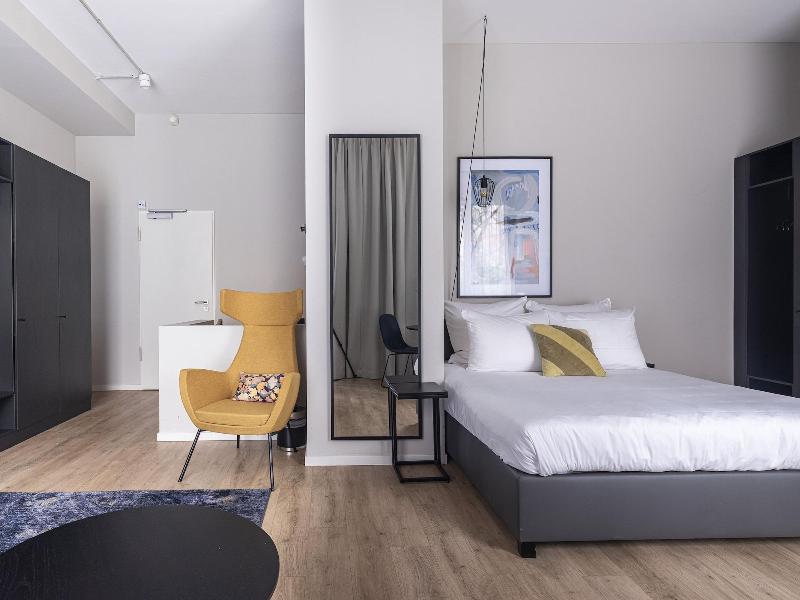 Numa L Bloc Rooms Apartments image
