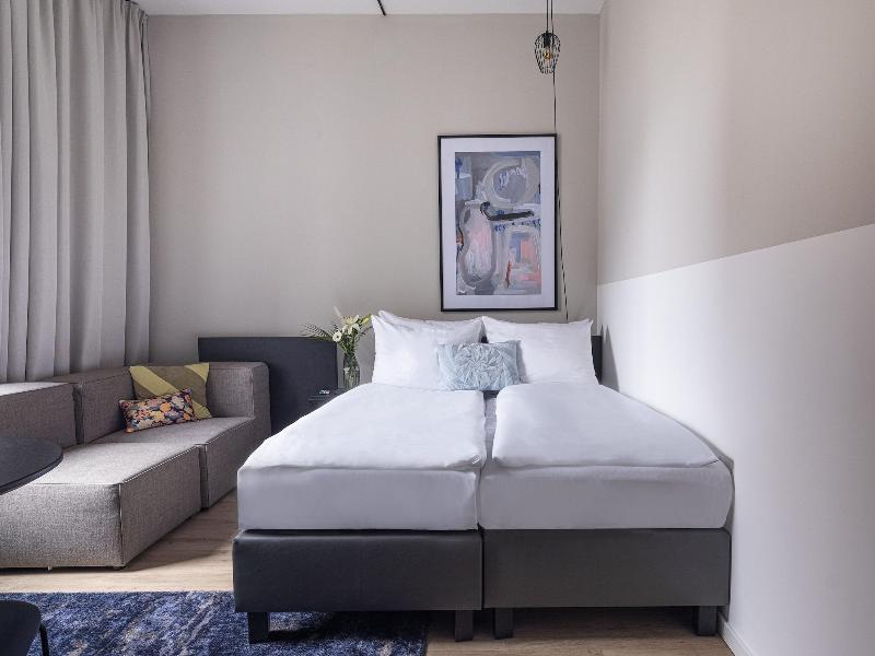 Numa L Bloc Rooms Apartments image