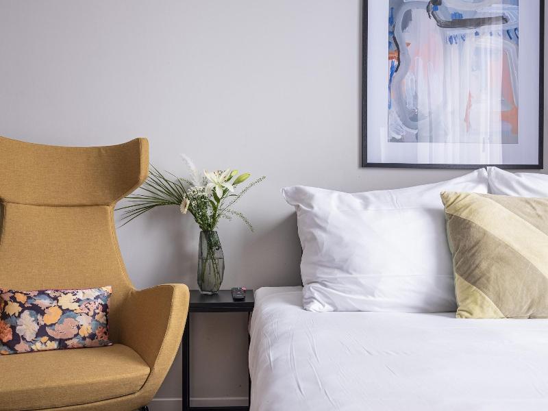 Numa L Bloc Rooms Apartments image