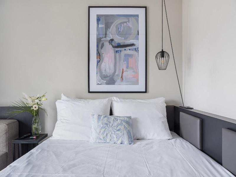 Numa L Bloc Rooms Apartments image