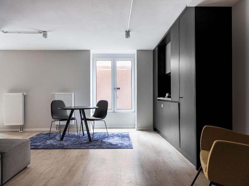 Numa L Bloc Rooms Apartments image