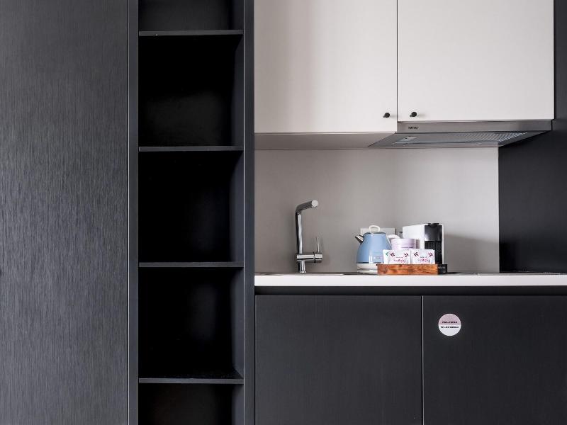 Numa L Bloc Rooms Apartments image