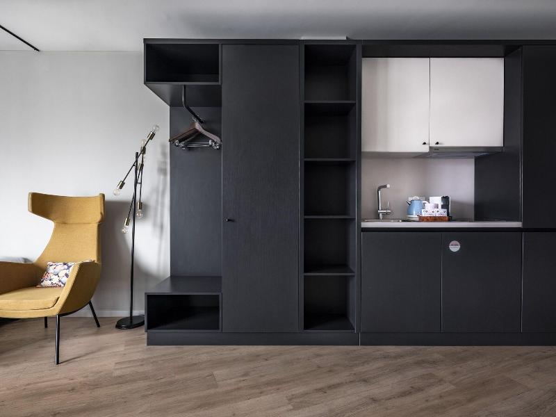 Numa L Bloc Rooms Apartments image