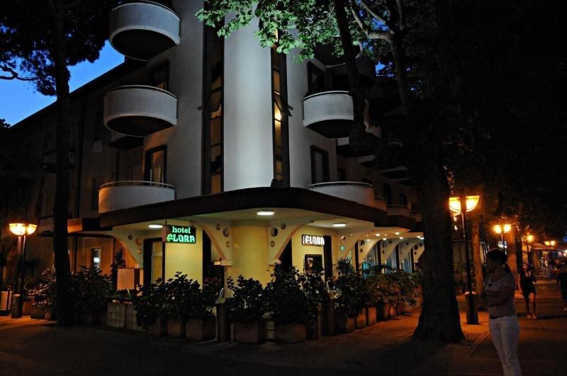 Hotel Flora image