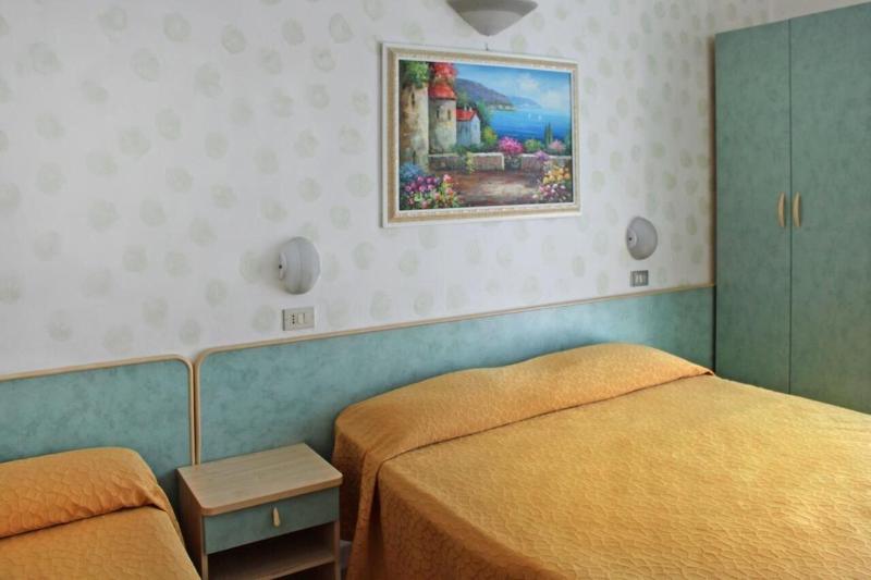 Hotel Flora image