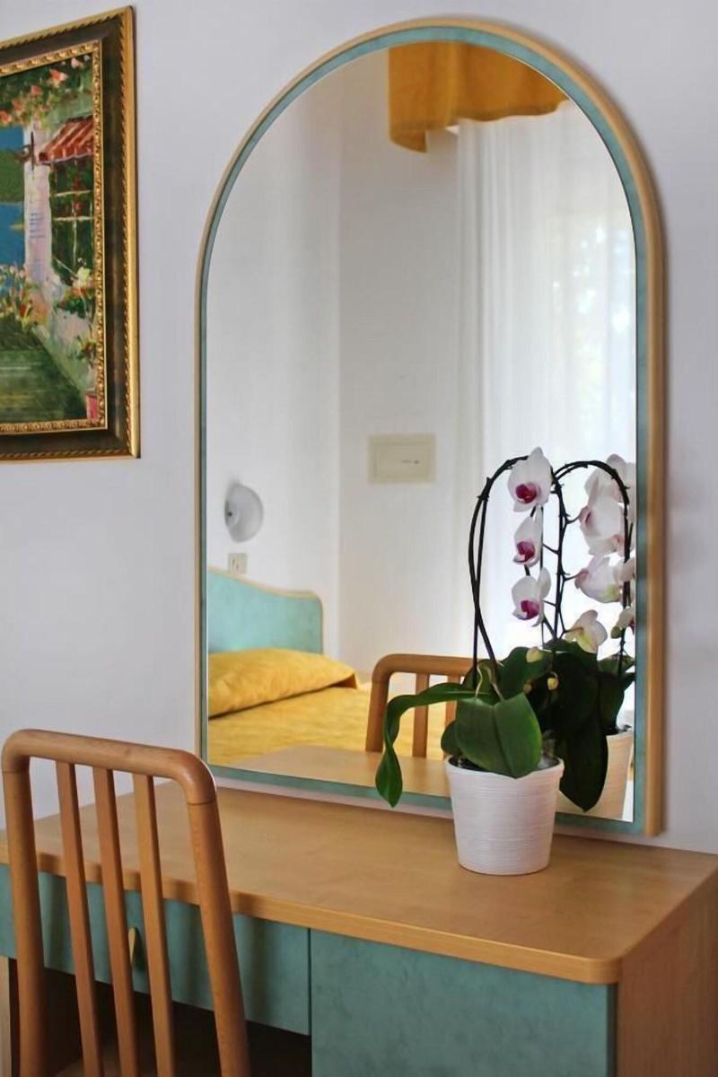Hotel Flora image