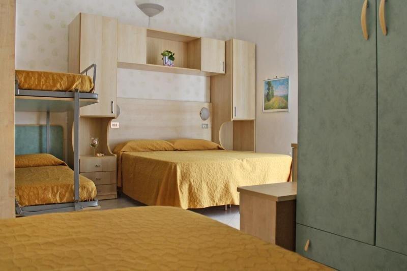 Hotel Flora image