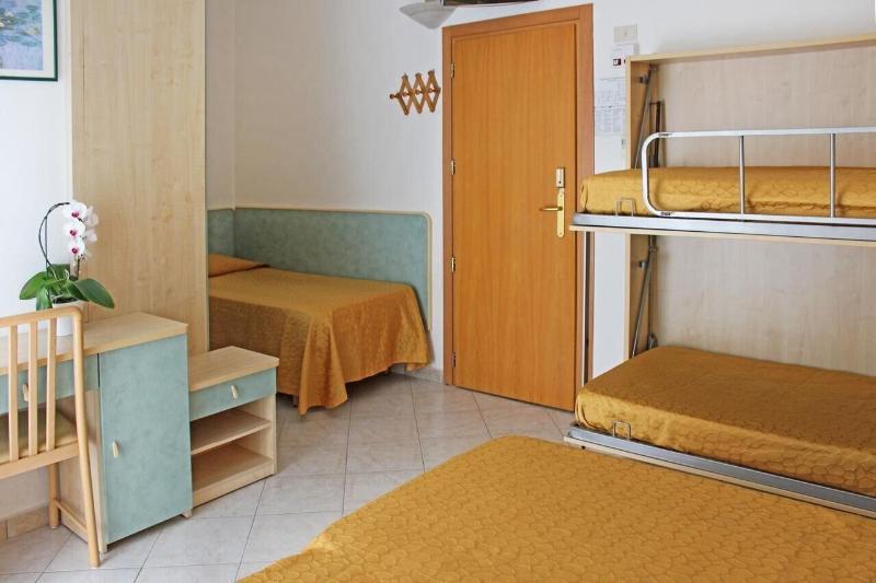 Hotel Flora image