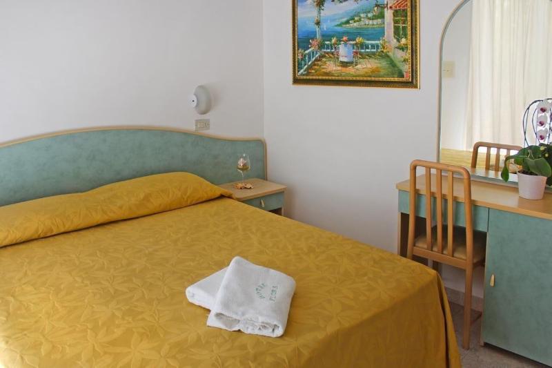 Hotel Flora image