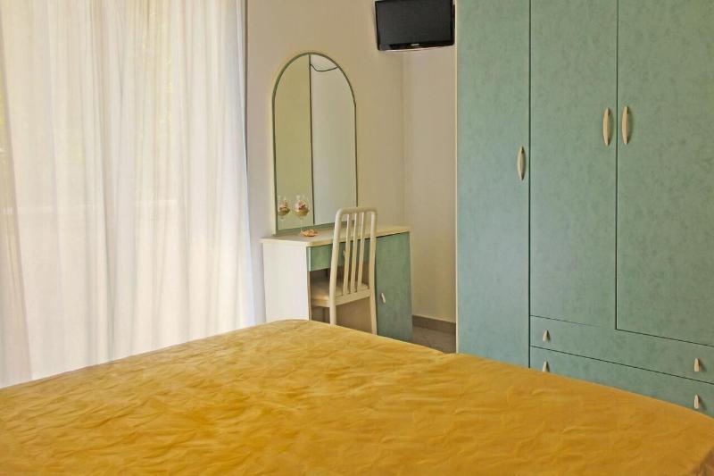 Hotel Flora image