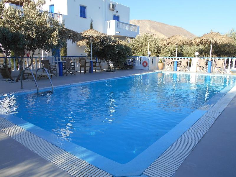 Studios Apartments Kapetanios image