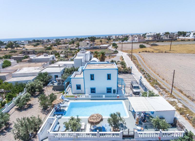 Studios Apartments Kapetanios image