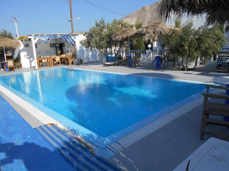 Studios Apartments Kapetanios image