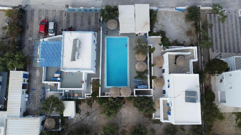 Studios Apartments Kapetanios image