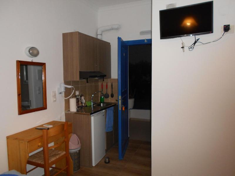 Studios Apartments Kapetanios image