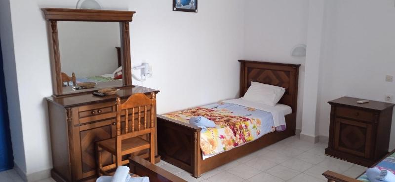 Studios Apartments Kapetanios image