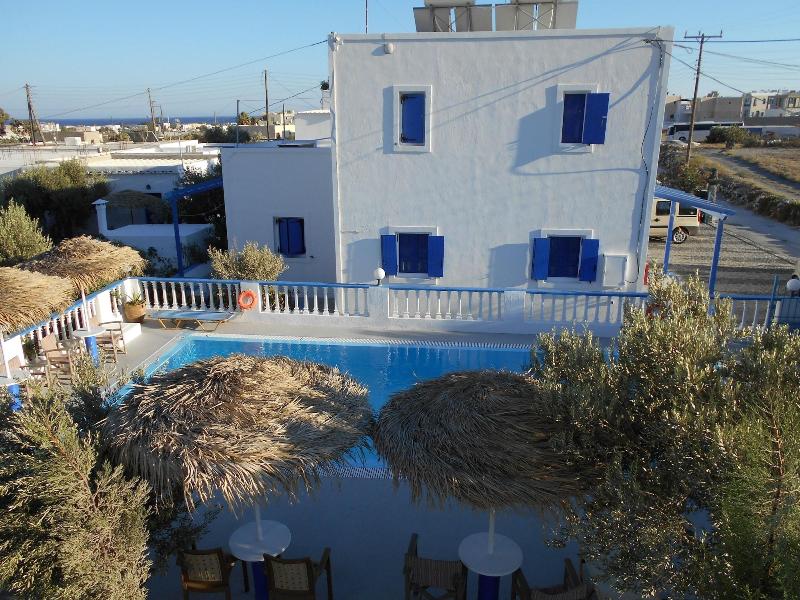 Studios Apartments Kapetanios image