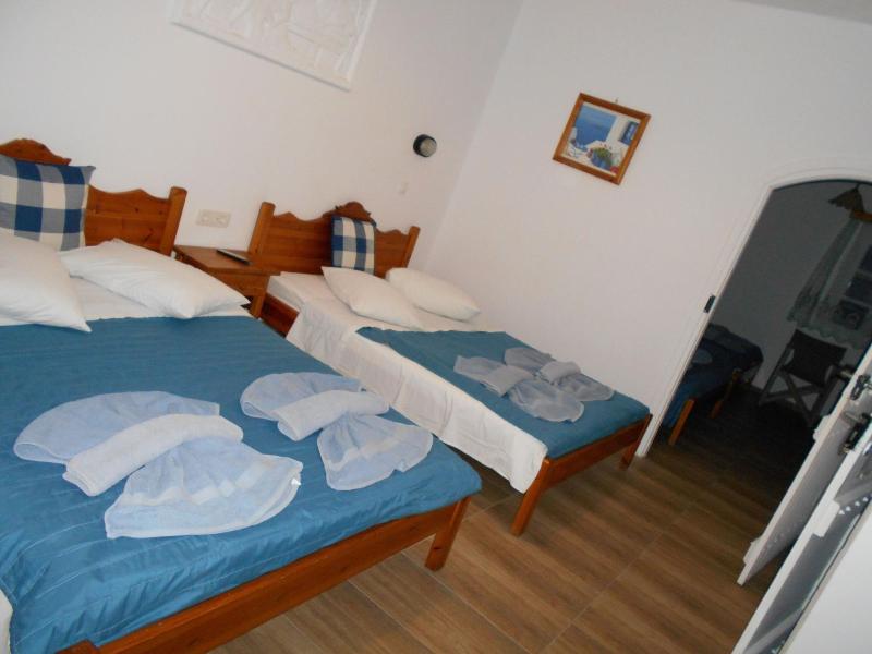 Studios Apartments Kapetanios image